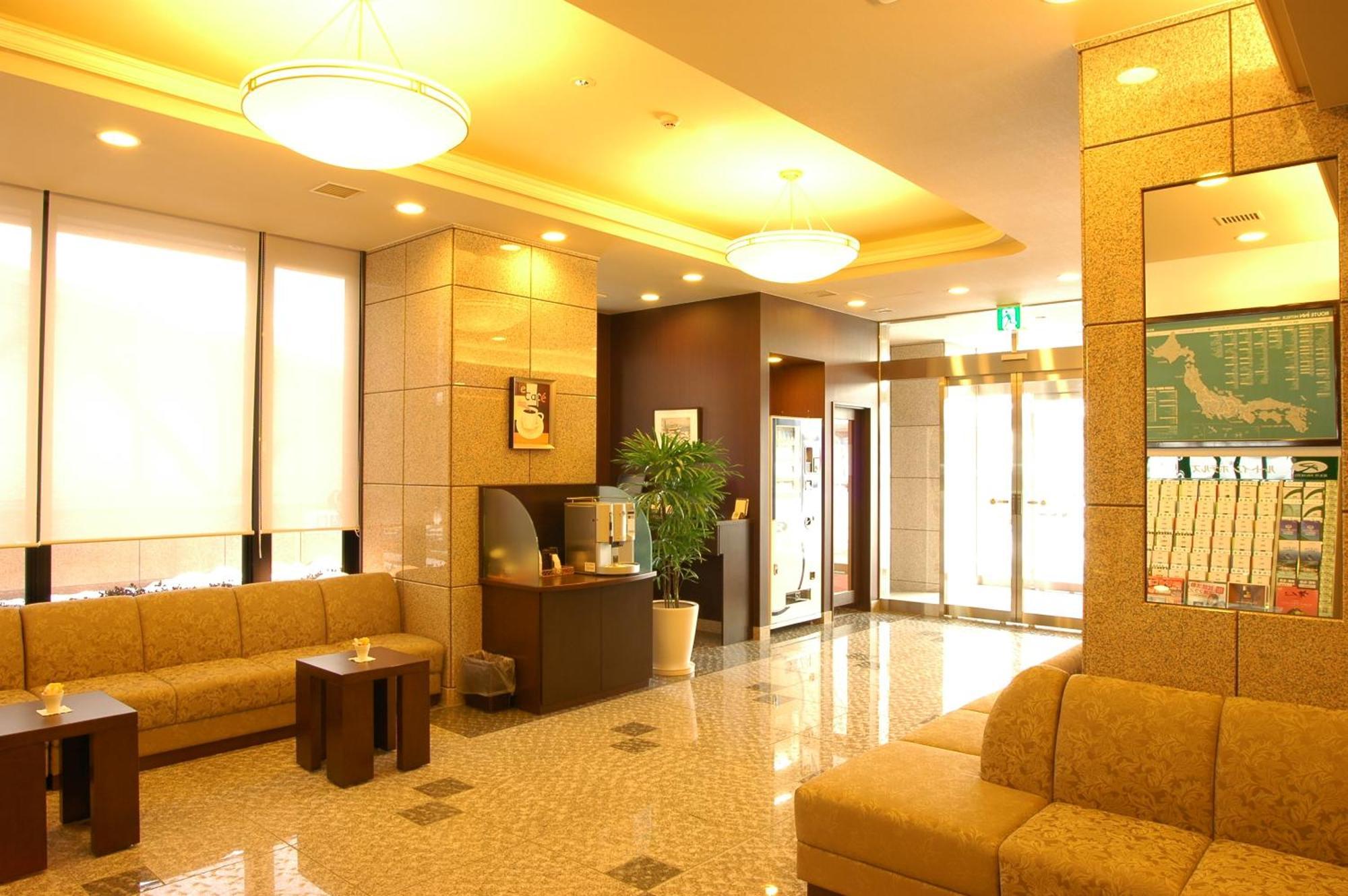 Hotel Route-Inn Hirosaki Ekimae Ngoại thất bức ảnh