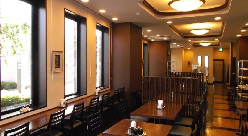 Hotel Route-Inn Hirosaki Ekimae Ngoại thất bức ảnh