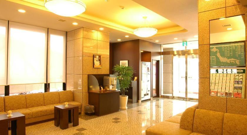 Hotel Route-Inn Hirosaki Ekimae Ngoại thất bức ảnh