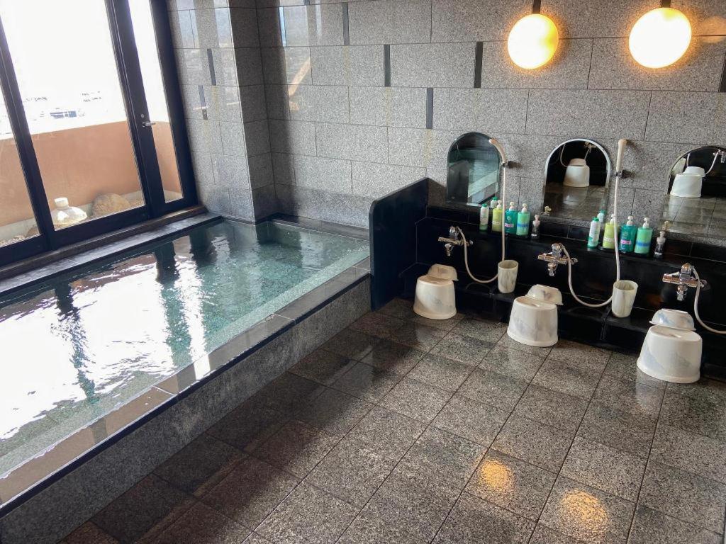 Hotel Route-Inn Hirosaki Ekimae Ngoại thất bức ảnh